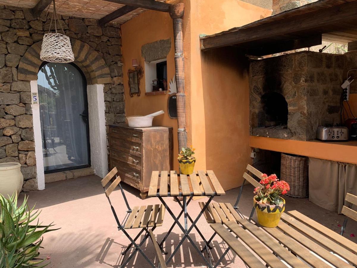 Cactus B&B Le Casette Di Marilena Pantelleria Exterior foto